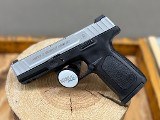 SMITH & WESSON SD40 .40 S&W - 3 of 3