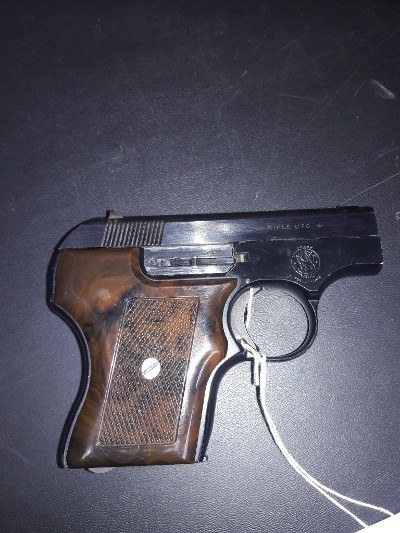 SMITH & WESSON 61 .22 LR