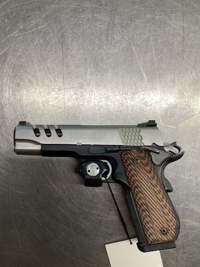 SMITH & WESSON SW1911 PC .45 ACP