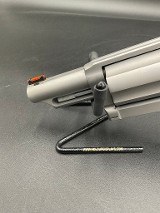 TAURUS The Judge Magnum .45 LC/.410 GA - 2 of 3