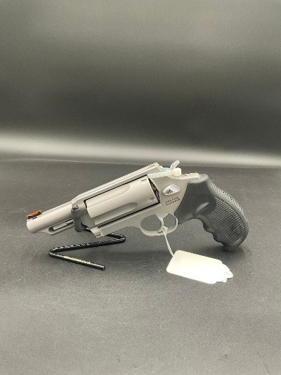 TAURUS The Judge Magnum .45 LC/.410 GA