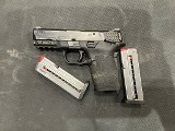SMITH & WESSON M & P 9 Shield 9MM LUGER (9x19 PARA) - 1 of 3
