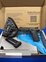 SMITH & WESSON BODYGUARD 2.0 .380 ACP - 2 of 3