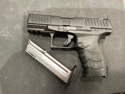 WALTHER PPQ .22 LR