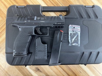 WALTHER ARMS PDP FULL SIZE 9MM LUGER (9X19 PARA)