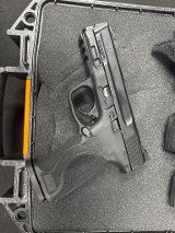 SMITH & WESSON M&P 40 M2.0 .40 S&W - 2 of 3