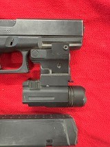 GLOCK G17 9MM LUGER (9x19 PARA) - 2 of 3