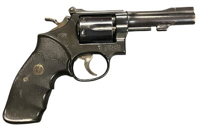 SMITH & WESSON 15-4 .38 SPL