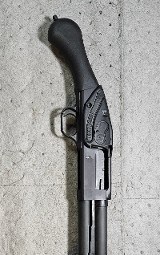 MOSSBERG 590 SHOCKWAVE LASER SADDLE 12 GA - 1 of 3
