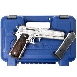 SMITH & WESSON SW1911 .45 ACP - 3 of 3 SMITH & WESSON SW1911 .45 ACP - 3 of 3