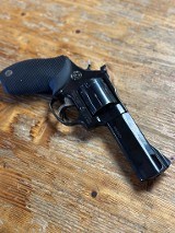 TAURUS 44 TRACKER .44 MAGNUM - 2 of 2