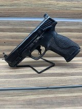 SMITH & WESSON M&P M2.0 OPTIC READY 10MM - 2 of 3 SMITH & WESSON M&P M2.0 OPTIC READY 10MM - 2 of 3