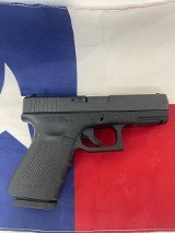 GLOCK G23 GEN 4 .40 S&W - 2 of 3