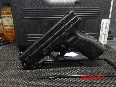 SPRINGFIELD ARMORY XD-40 .40 S&W
