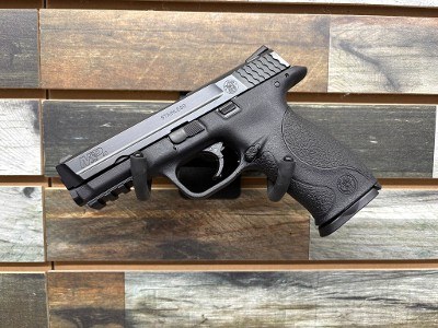 SMITH & WESSON M&P 40 .40 S&W