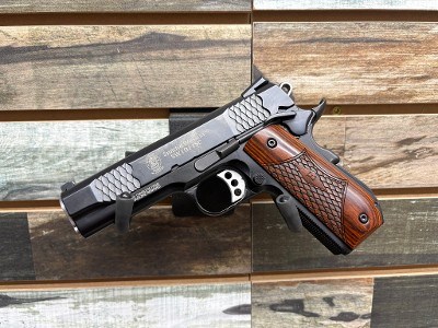 SMITH & WESSON 1911 E SERIES .45 ACP