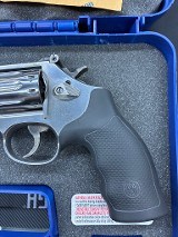 SMITH & WESSON 617 .22 LR - 2 of 3