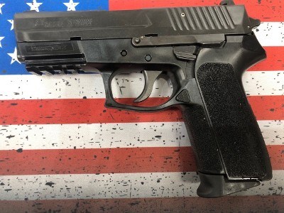 SIG SAUER SP2022 40 Smith & Wesson