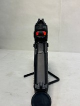 SMITH & WESSON M&P M2.0 COMPACT 9MM LUGER (9X19 PARA) - 2 of 3