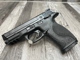 SMITH & WESSON M&P 9 (206301) 9MM LUGER (9x19 PARA) - 1 of 3