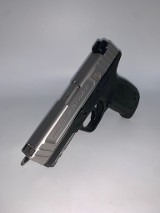 SMITH & WESSON SD40 VE .40 S&W - 2 of 3