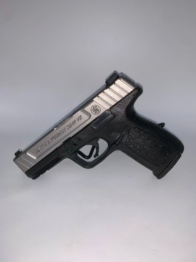 SMITH & WESSON SD40 VE .40 S&W