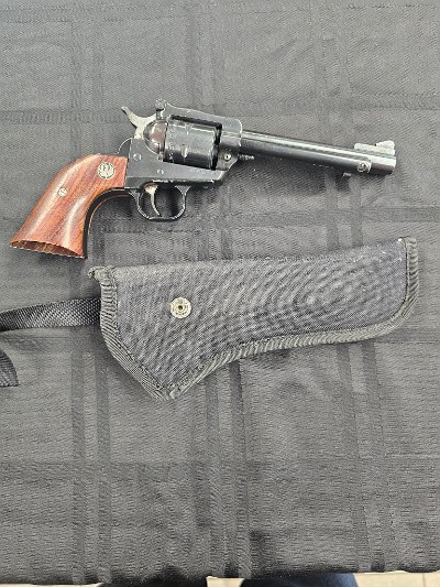 RUGER NEW MODEL SINGLE-SIX .22 WMR