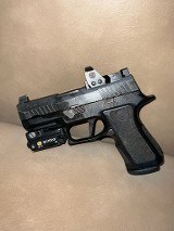 SIG SAUER P320 9MM LUGER (9x19 PARA) - 1 of 3