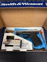 SMITH & WESSON SD40 VE .40 S&W - 1 of 3