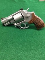 SMITH & WESSON 627 PERFORMANCE .357 MAG - 1 of 3
