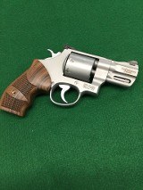SMITH & WESSON 627 PERFORMANCE .357 MAG - 3 of 3