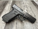 GLOCK 22 GEN 4 40 Smith & Wesson - 2 of 3