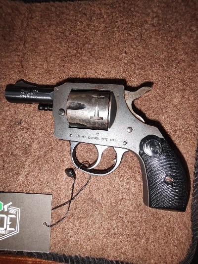 H&R 632 .32 S&W LONG