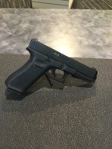 GLOCK glock 17 gen 5 9MM LUGER (9x19 PARA) - 3 of 3