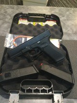 GLOCK glock 17 gen 5 9MM LUGER (9x19 PARA) - 1 of 3