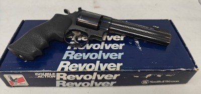SMITH & WESSON 29 .44 MAGNUM