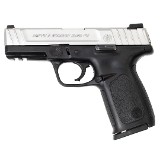 SMITH & WESSON SD40 VE .40 S&W - 1 of 3