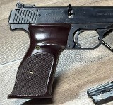 SMITH & WESSON model 46
.22 LR - 2 of 3