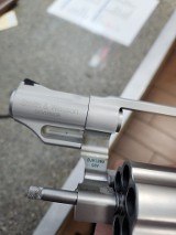 SMITH & WESSON GOVERNOR .45 colt / .410 - 3 of 3