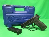 SMITH & WESSON M&P 40 .40 S&W - 1 of 3