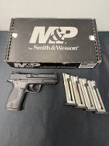 SMITH & WESSON M&P22 COMPACT .22 LR - 1 of 3
