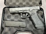 GLOCK 22 .40 S&W - 1 of 3