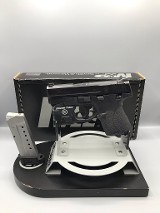 SMITH & WESSON M&P9 SHIELD M2.0 9MM LUGER (9x19 PARA) - 1 of 3