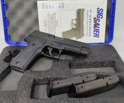 SIG SAUER P226 .40 S&W