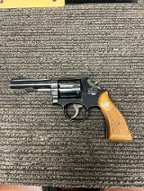 SMITH & WESSON 15-4 .38 SPL - 1 of 3