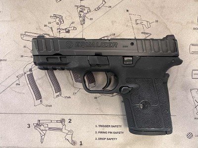 SMITH & WESSON EQUILIZER 9MM LUGER (9X19 PARA)