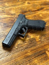 GLOCK G17 GEN 4 9MM LUGER (9x19 PARA) - 1 of 2