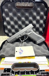 GLOCK 17 Gen 3 9MM LUGER (9x19 PARA) - 1 of 2