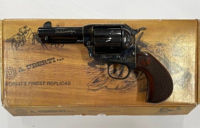 UBERTI 1873 Cattleman SAA Short Stroke KENDA .45 LC