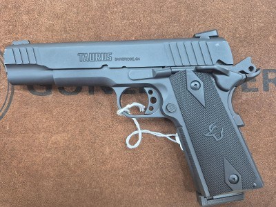 TAURUS 1911 .45 ACP